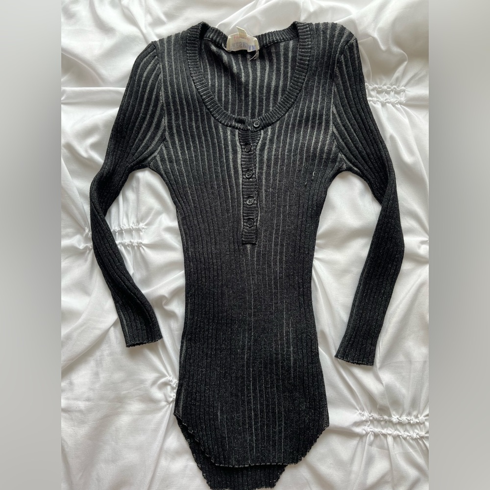 Black Mid Sleeve Top